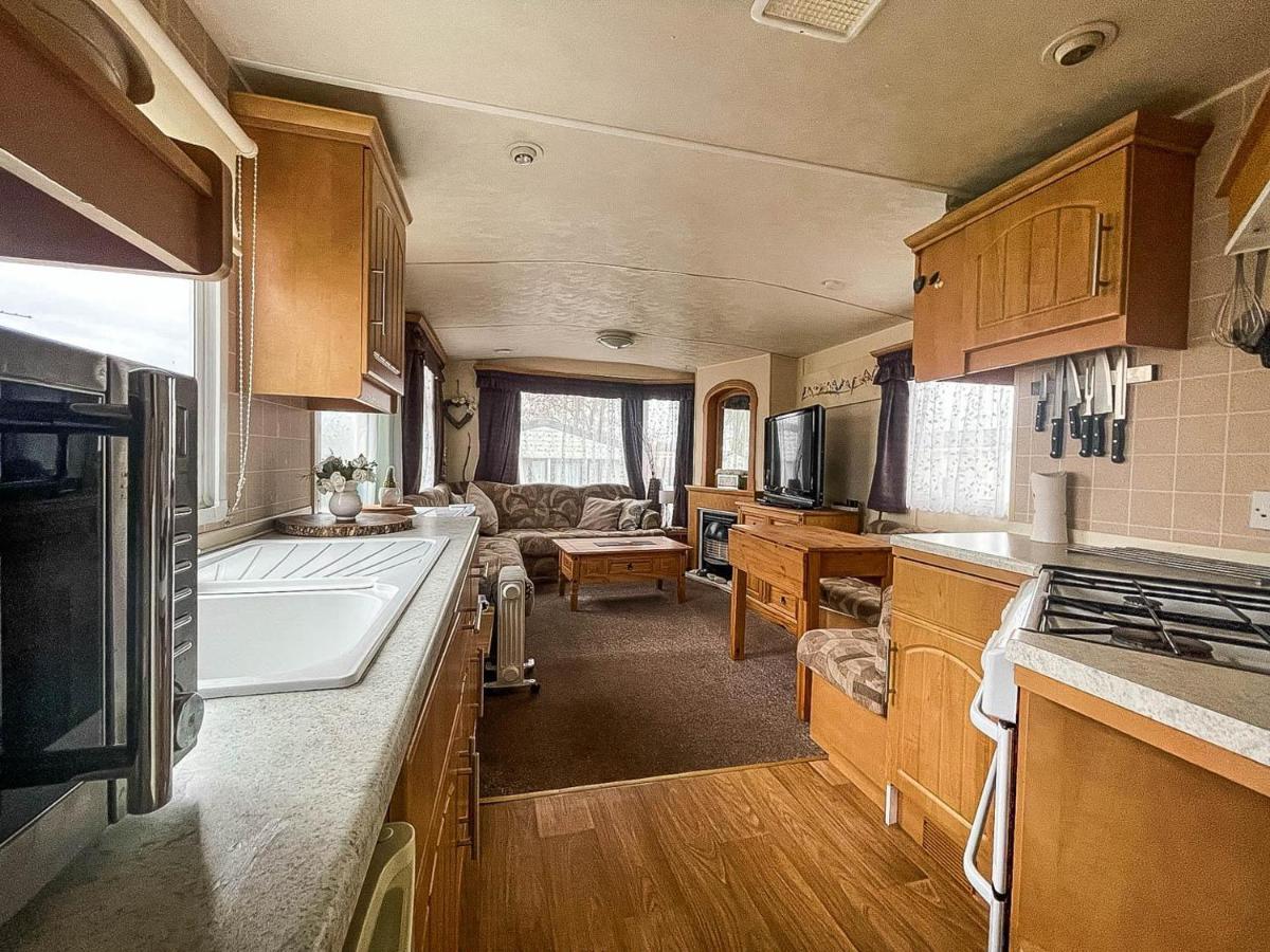 Great Caravan At Heacham Beach In Norfolk, Sleeps 6 Ref 21035A Exterior photo